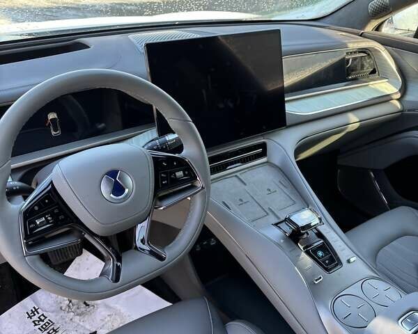 Білий Denza N7, об'ємом двигуна 0 л та пробігом 21 тис. км за 33700 $, фото 7 на Automoto.ua