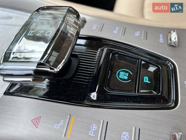 Білий Denza N7, об'ємом двигуна 0 л та пробігом 12 тис. км за 30800 $, фото 9 на Automoto.ua