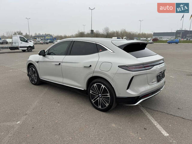 Білий Denza N7, об'ємом двигуна 0 л та пробігом 1 тис. км за 43999 $, фото 6 на Automoto.ua