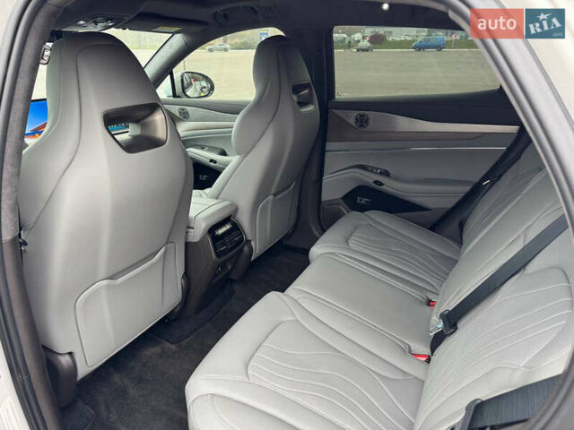 Білий Denza N7, об'ємом двигуна 0 л та пробігом 1 тис. км за 43999 $, фото 1 на Automoto.ua