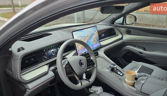 Бежевый Denza N7, объемом двигателя 0 л и пробегом 28 тыс. км за 35500 $, фото 5 на Automoto.ua