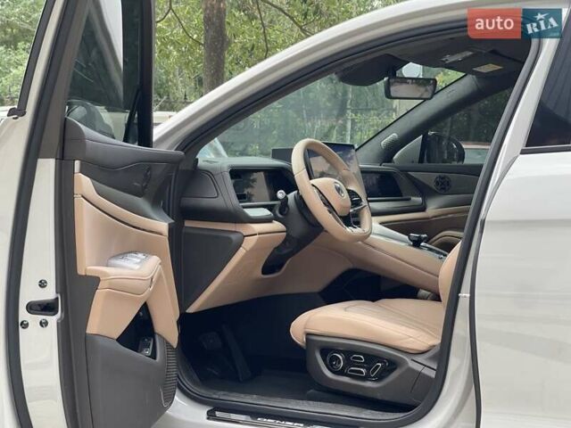 Бежевый Denza N7, объемом двигателя 0 л и пробегом 6 тыс. км за 38800 $, фото 4 на Automoto.ua