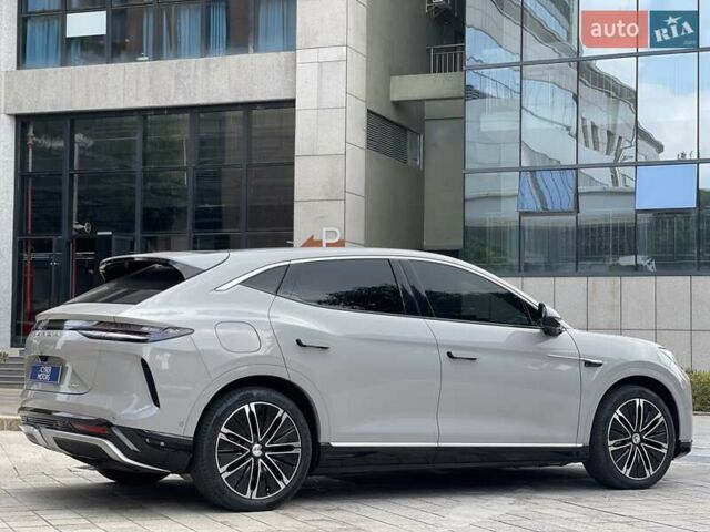 Бежевый Denza N7, объемом двигателя 0 л и пробегом 6 тыс. км за 38800 $, фото 2 на Automoto.ua