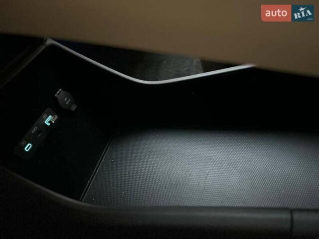 Бежевий Denza N7, об'ємом двигуна 0 л та пробігом 17 тис. км за 36840 $, фото 29 на Automoto.ua