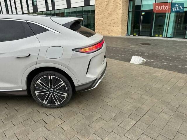 Бежевий Denza N7, об'ємом двигуна 0 л та пробігом 17 тис. км за 36840 $, фото 1 на Automoto.ua