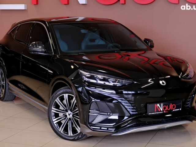 Черный Denza N7, объемом двигателя 0 л и пробегом 45 тыс. км за 33900 $, фото 3 на Automoto.ua