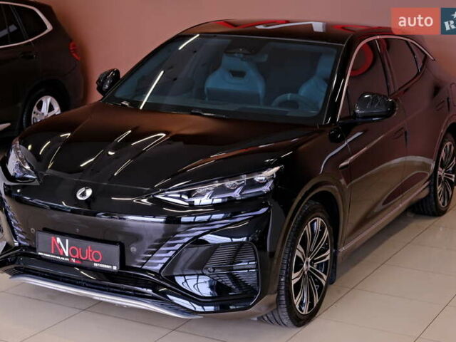 Черный Denza N7, объемом двигателя 0 л и пробегом 45 тыс. км за 33900 $, фото 2 на Automoto.ua