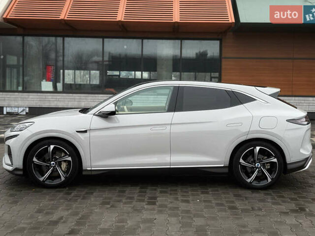 Denza N7, объемом двигателя 0 л и пробегом 10 тыс. км за 34500 $, фото 2 на Automoto.ua