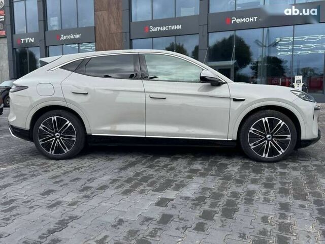 Denza N7, объемом двигателя 0 л и пробегом 5 тыс. км за 43900 $, фото 7 на Automoto.ua