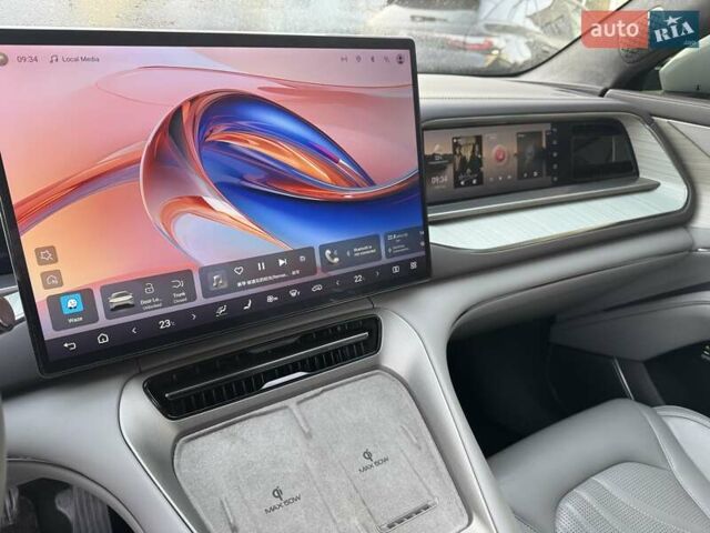 Серый Denza N7, объемом двигателя 0 л и пробегом 24 тыс. км за 35999 $, фото 13 на Automoto.ua