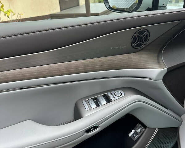 Сірий Denza N7, об'ємом двигуна 0 л та пробігом 1 тис. км за 45000 $, фото 9 на Automoto.ua