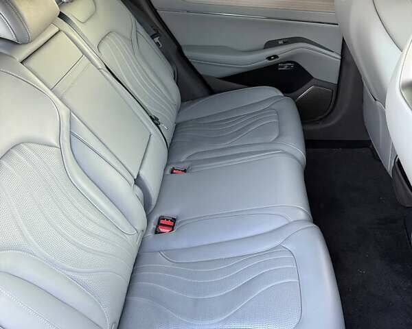 Серый Denza N7, объемом двигателя 0 л и пробегом 7 тыс. км за 35500 $, фото 6 на Automoto.ua