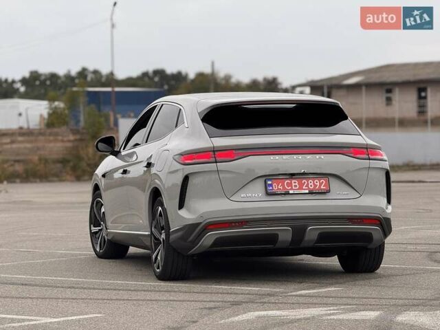 Сірий Denza N7, об'ємом двигуна 0 л та пробігом 8 тис. км за 36800 $, фото 4 на Automoto.ua