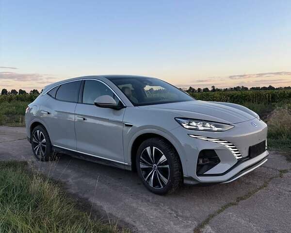 Серый Denza N7, объемом двигателя 0 л и пробегом 7 тыс. км за 35500 $, фото 15 на Automoto.ua