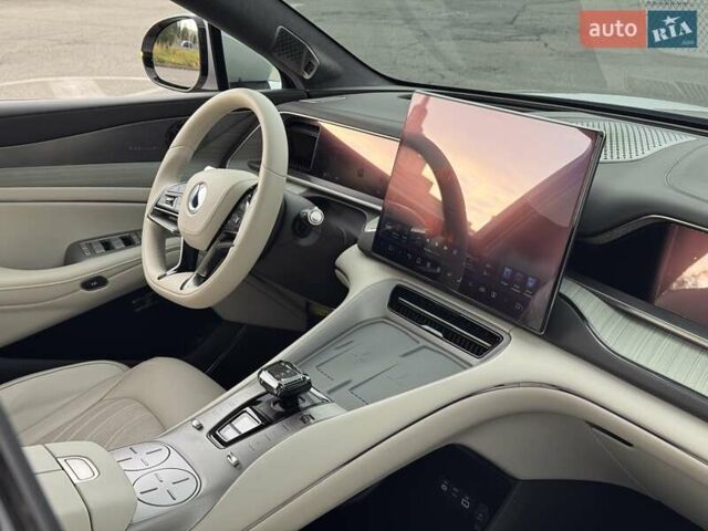 Сірий Denza N7, об'ємом двигуна 0 л та пробігом 8 тис. км за 36800 $, фото 7 на Automoto.ua