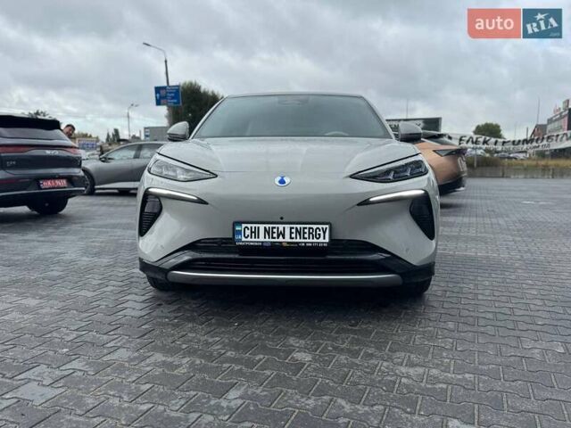 Серый Denza N7, объемом двигателя 0 л и пробегом 5 тыс. км за 44000 $, фото 3 на Automoto.ua