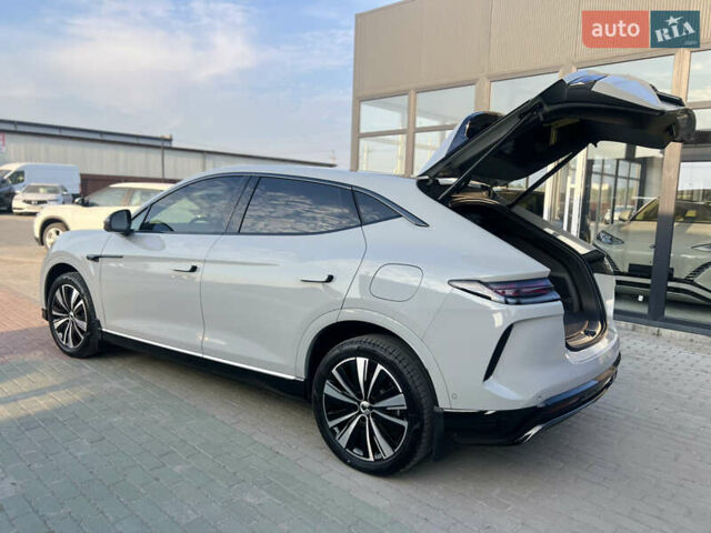 Сірий Denza N7, об'ємом двигуна 0 л та пробігом 17 тис. км за 36500 $, фото 4 на Automoto.ua