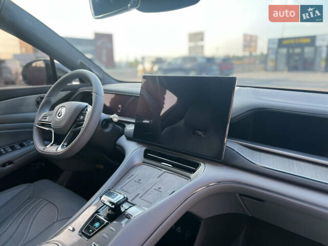 Сірий Denza N7, об'ємом двигуна 0 л та пробігом 17 тис. км за 36500 $, фото 8 на Automoto.ua