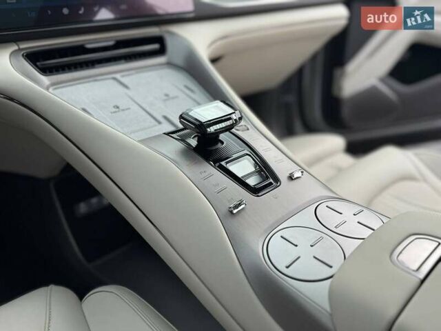 Серый Denza N7, объемом двигателя 0 л и пробегом 5 тыс. км за 44000 $, фото 46 на Automoto.ua