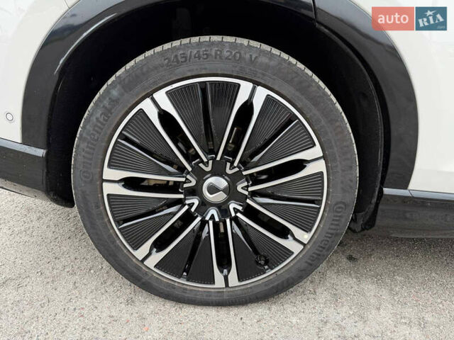 Сірий Denza N7, об'ємом двигуна 0 л та пробігом 12 тис. км за 42700 $, фото 13 на Automoto.ua