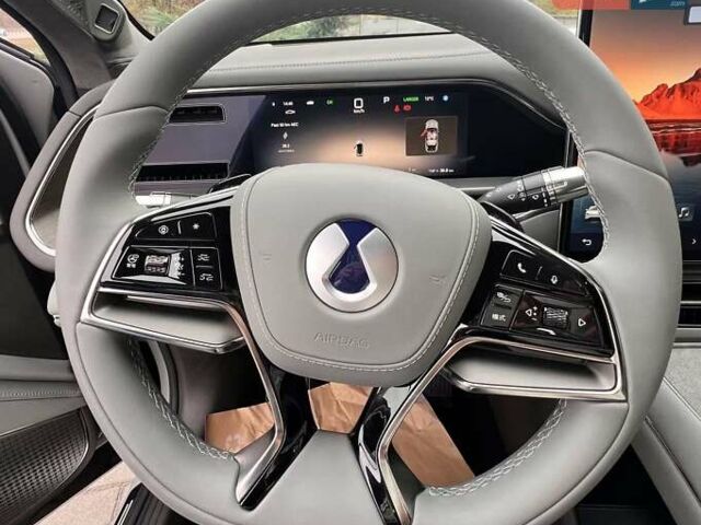 Серый Denza N7, объемом двигателя 0 л и пробегом 1 тыс. км за 45500 $, фото 12 на Automoto.ua