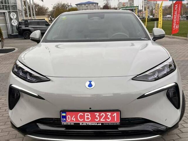 Серый Denza N7, объемом двигателя 0 л и пробегом 1 тыс. км за 45500 $, фото 1 на Automoto.ua