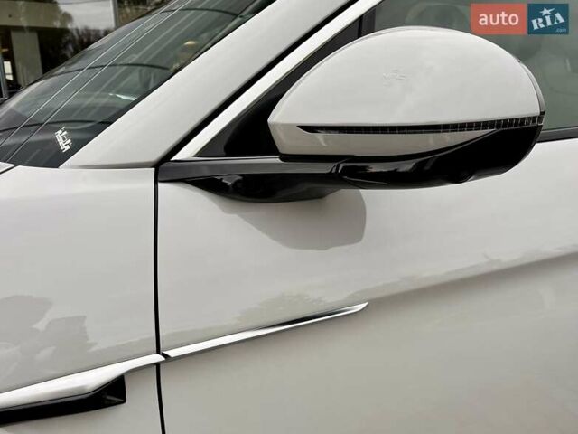 Серый Denza N7, объемом двигателя 0 л и пробегом 1 тыс. км за 45500 $, фото 3 на Automoto.ua