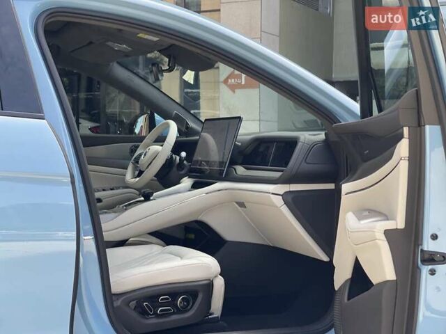 Синий Denza N7, объемом двигателя 0 л и пробегом 8 тыс. км за 35800 $, фото 5 на Automoto.ua