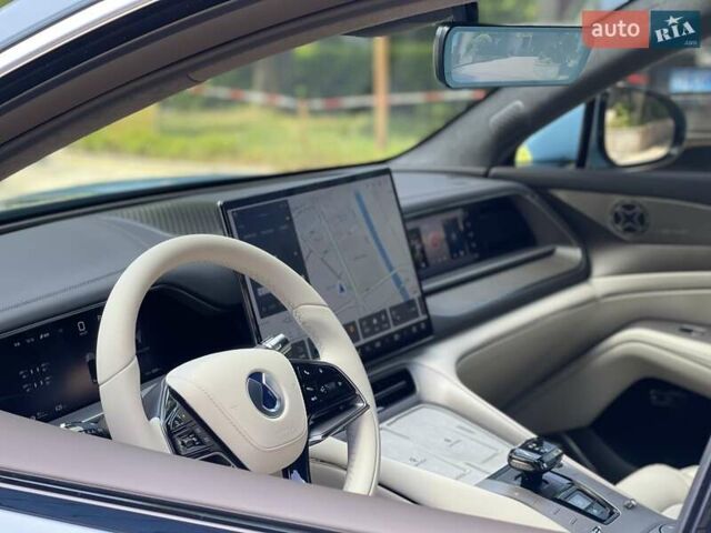 Синий Denza N7, объемом двигателя 0 л и пробегом 8 тыс. км за 35800 $, фото 3 на Automoto.ua