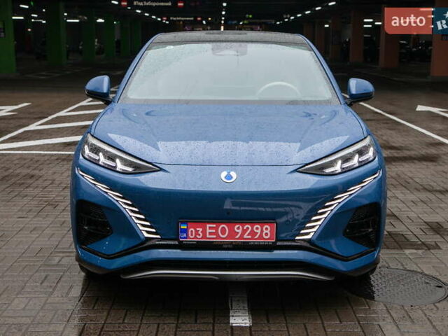Синий Denza N7, объемом двигателя 0 л и пробегом 5 тыс. км за 38950 $, фото 1 на Automoto.ua