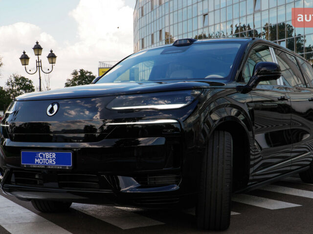 купить новое авто Denza N9 2025 года от официального дилера Cyber Motors New Denza фото