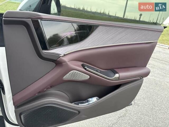 Белый Denza Z9 GT, объемом двигателя 0 л и пробегом 11 тыс. км за 63000 $, фото 16 на Automoto.ua