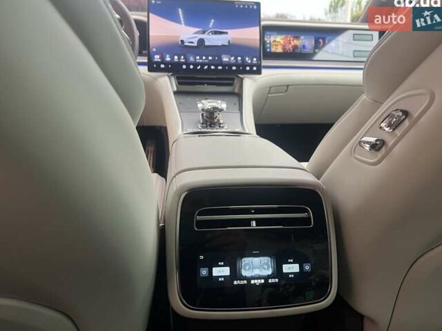 Белый Denza Z9 GT, объемом двигателя 0 л и пробегом 10 тыс. км за 58000 $, фото 2 на Automoto.ua