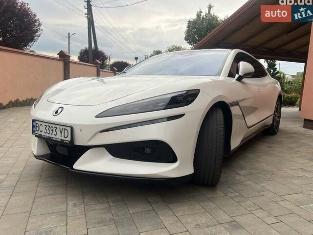 Белый Denza Z9 GT, объемом двигателя 0 л и пробегом 10 тыс. км за 58000 $, фото 19 на Automoto.ua