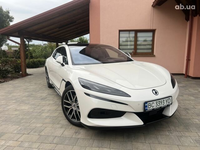 Белый Denza Z9 GT, объемом двигателя 0 л и пробегом 10 тыс. км за 58000 $, фото 8 на Automoto.ua