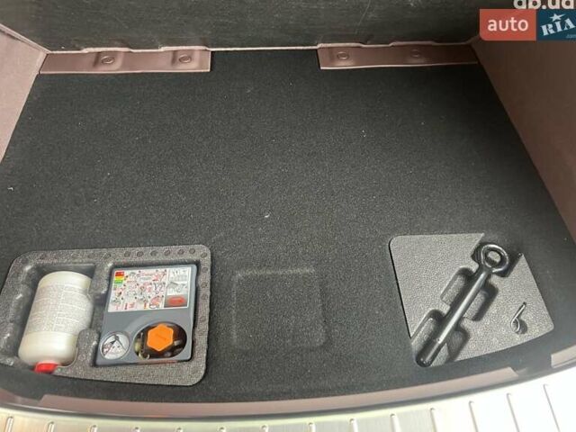 Белый Denza Z9 GT, объемом двигателя 0 л и пробегом 10 тыс. км за 58000 $, фото 4 на Automoto.ua