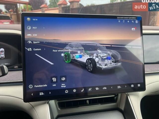 Белый Denza Z9 GT, объемом двигателя 0 л и пробегом 10 тыс. км за 58000 $, фото 17 на Automoto.ua