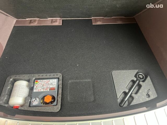 Белый Denza Z9 GT, объемом двигателя 0 л и пробегом 10 тыс. км за 58000 $, фото 5 на Automoto.ua