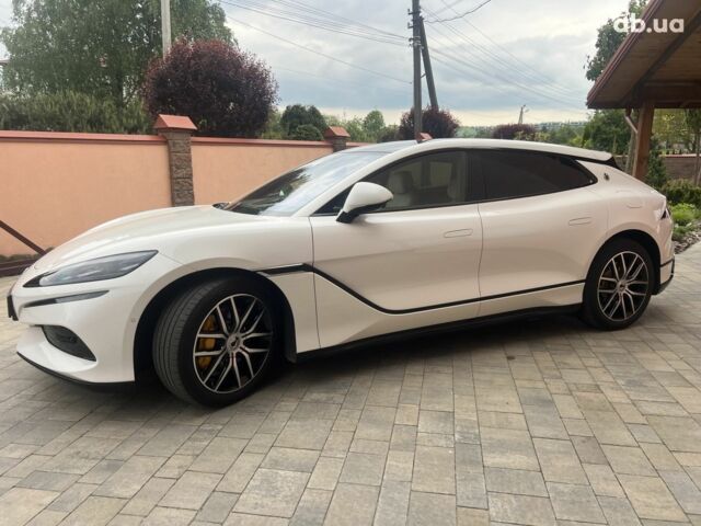 Белый Denza Z9 GT, объемом двигателя 0 л и пробегом 10 тыс. км за 58000 $, фото 10 на Automoto.ua