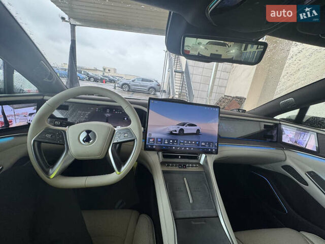 Бежевый Denza Z9 GT, объемом двигателя 2 л и пробегом 2 тыс. км за 56500 $, фото 6 на Automoto.ua