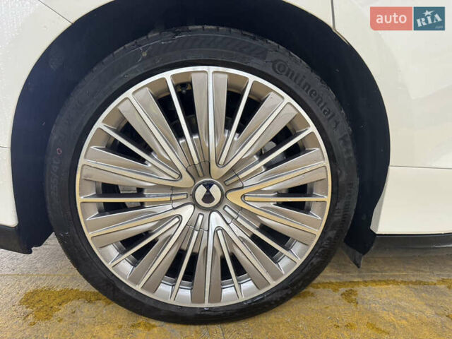 Бежевый Denza Z9 GT, объемом двигателя 2 л и пробегом 2 тыс. км за 56500 $, фото 4 на Automoto.ua