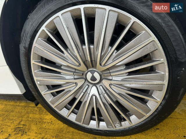 Бежевый Denza Z9 GT, объемом двигателя 2 л и пробегом 2 тыс. км за 56500 $, фото 5 на Automoto.ua