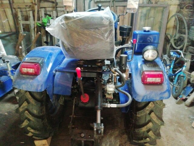 Синій ДМТЗ 160, об'ємом двигуна 0 л та пробігом 200 тис. км за 3500 $, фото 4 на Automoto.ua