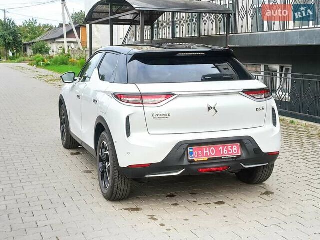 Белый DS 3 Crossback, объемом двигателя 0 л и пробегом 114 тыс. км за 14750 $, фото 14 на Automoto.ua