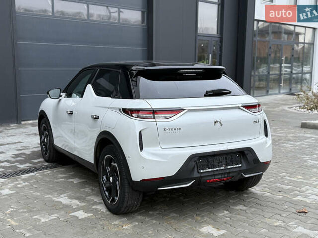 Белый DS 3 Crossback, объемом двигателя 0 л и пробегом 96 тыс. км за 16700 $, фото 5 на Automoto.ua