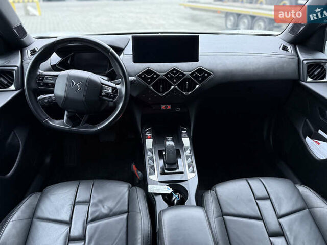 Белый DS 3 Crossback, объемом двигателя 0 л и пробегом 96 тыс. км за 16700 $, фото 6 на Automoto.ua