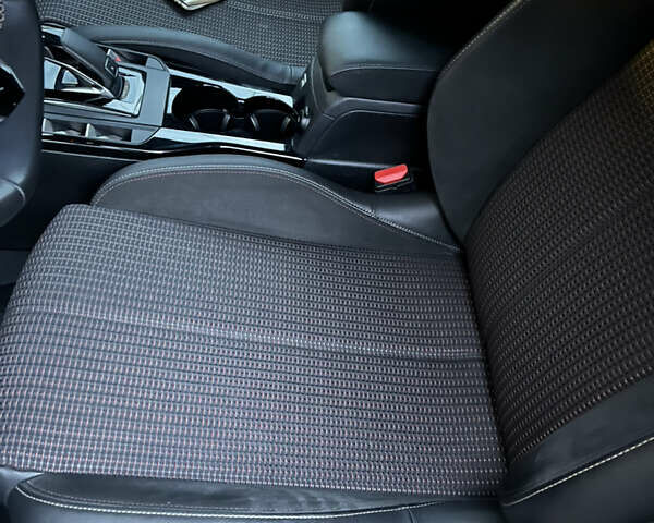 Білий DS 3 Crossback, об'ємом двигуна 1.5 л та пробігом 110 тис. км за 21900 $, фото 13 на Automoto.ua