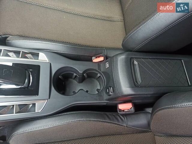 Белый DS 3 Crossback, объемом двигателя 0 л и пробегом 114 тыс. км за 14750 $, фото 63 на Automoto.ua