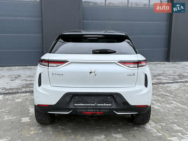 Белый DS 3 Crossback, объемом двигателя 0 л и пробегом 96 тыс. км за 16700 $, фото 4 на Automoto.ua