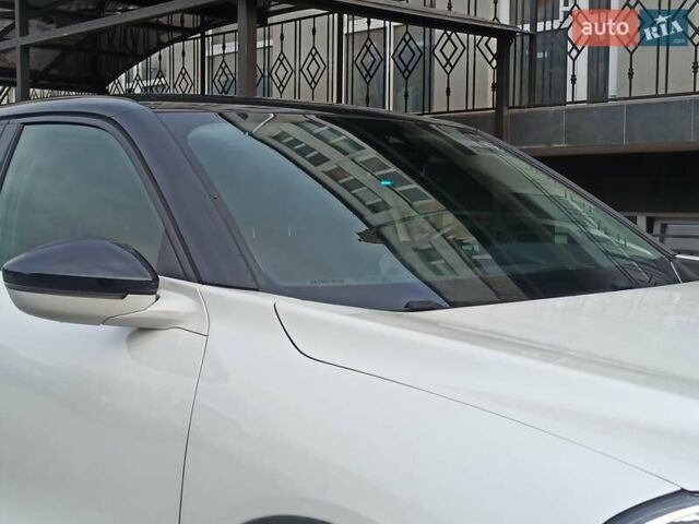 Белый DS 3 Crossback, объемом двигателя 0 л и пробегом 114 тыс. км за 14750 $, фото 46 на Automoto.ua